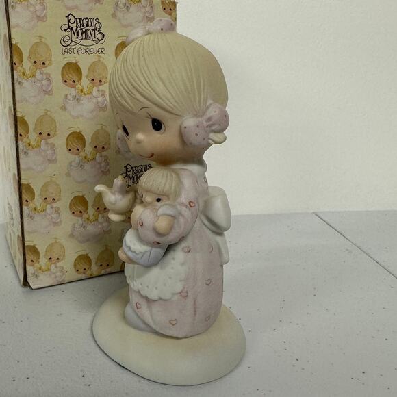 New in Box, 1977 Vintage Precious Moments JESUS IS THE LIGHT Figurine - Picture 6 of 8